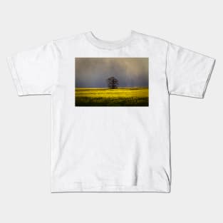 Threatening sky Kids T-Shirt